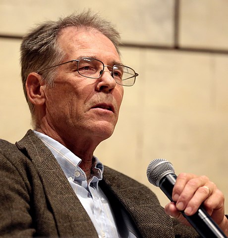 Kim Stanley Robinson speaking at an event in Phoenix, Arizona.